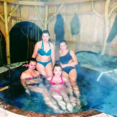 Konukevi Family